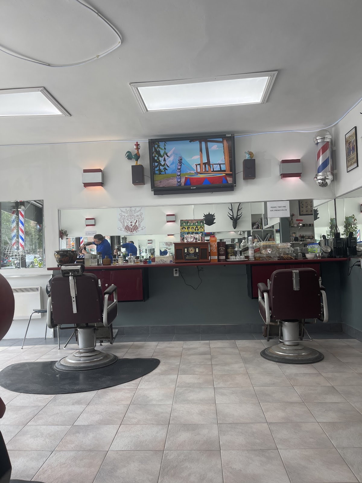 Mike, Maître Barbier / Co-fondateur chez Eddy Coiffure